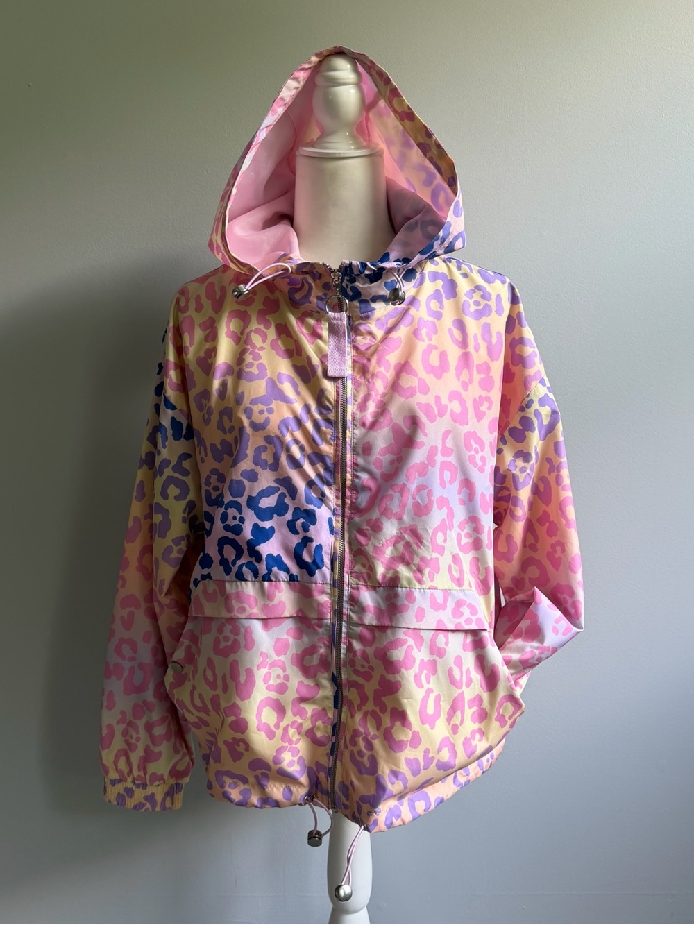 Forever 21 Leopard Print Hooded Windbreaker Jacket Women’s Size Medium